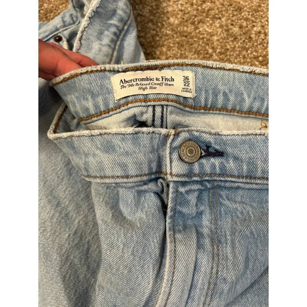 Abercrombie & Fitch cut denim jean shorts frayed hem SZ 22 36”